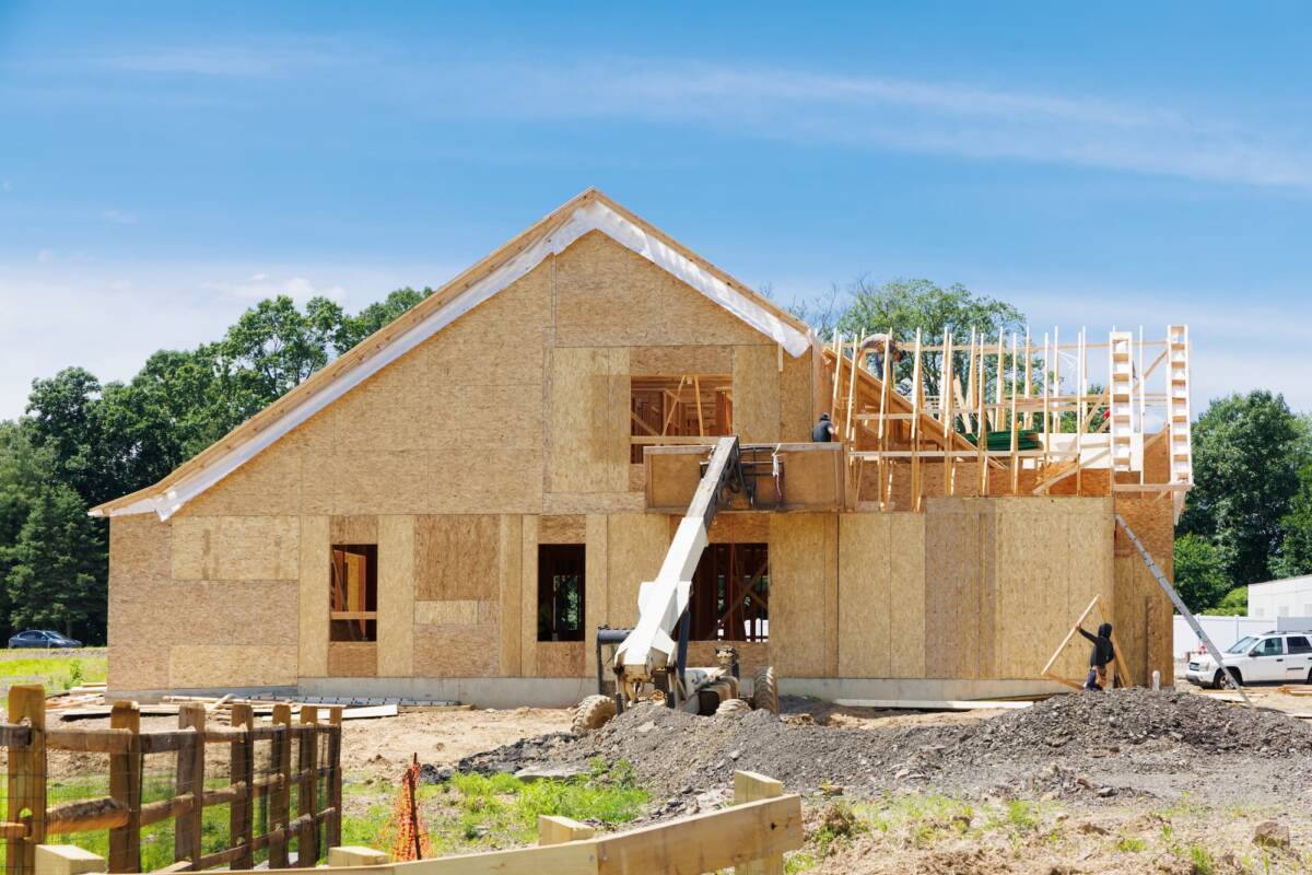 ADOBESTOCK_522880938 | EO Bois Maison bois paille : une solution écologique, saine et performante pour votre habitat à Sundhouse Mutzig 0