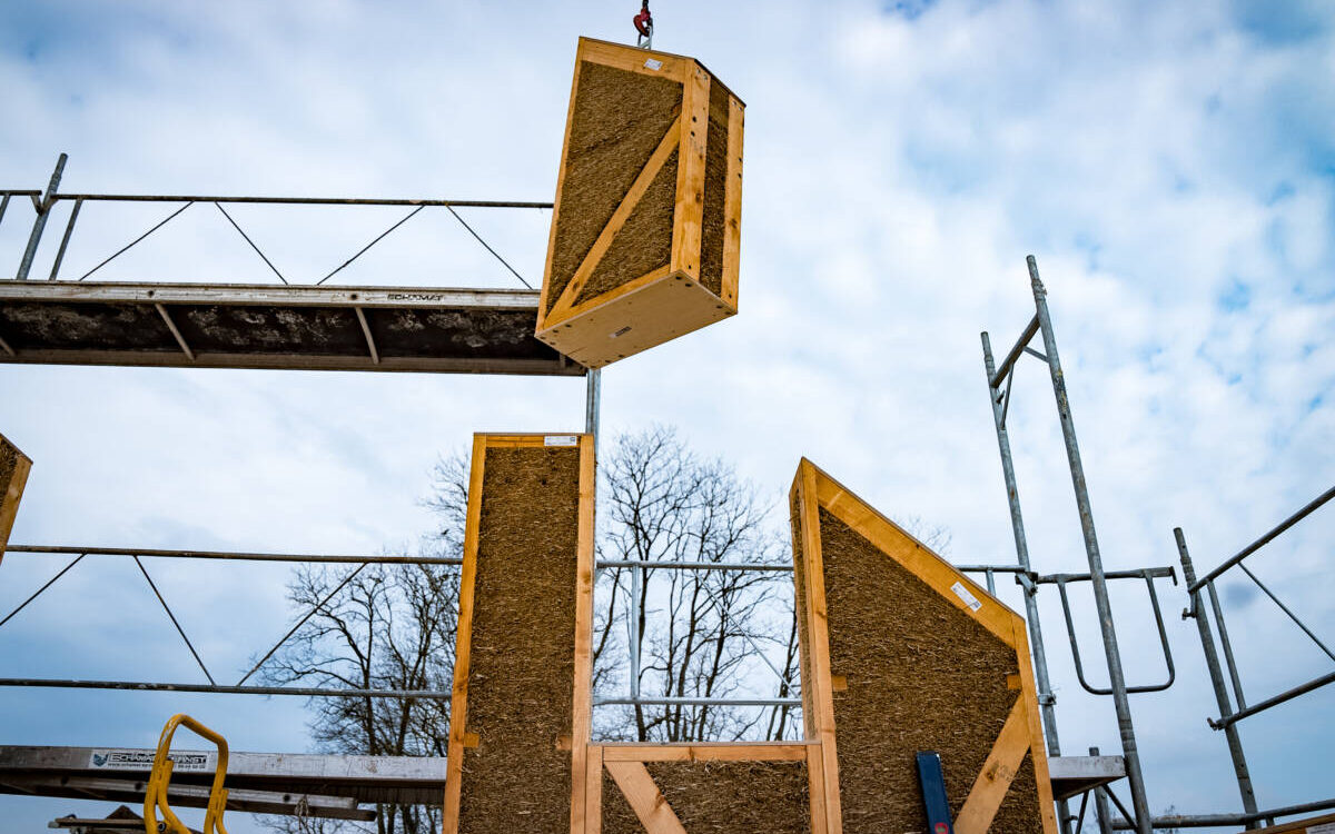 EOBOIS189 1200X750 | EO Bois Comment une maison en paille peut-elle améliorer le confort acoustique d’un logement familial ? Colmar