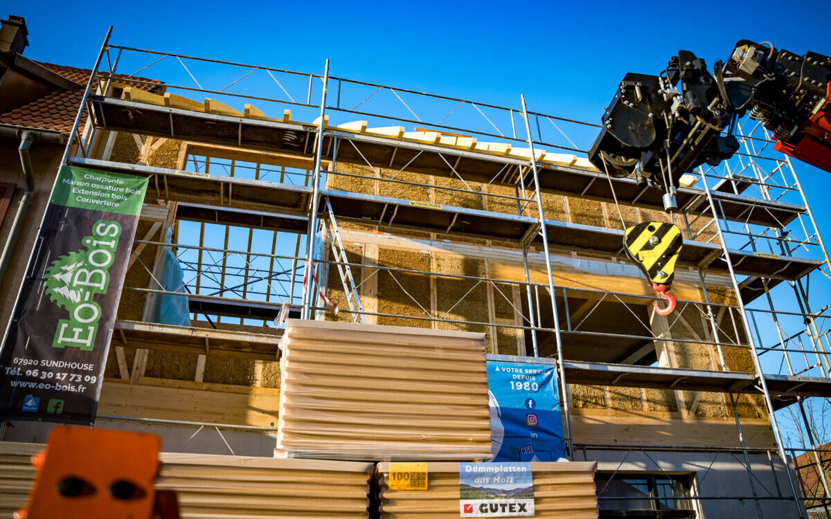 EOBOIS215 1200X750 | EO Bois Comment préparer un terrain avant la pose d’une maison bois paille préfabriquée ? Geispolsheim